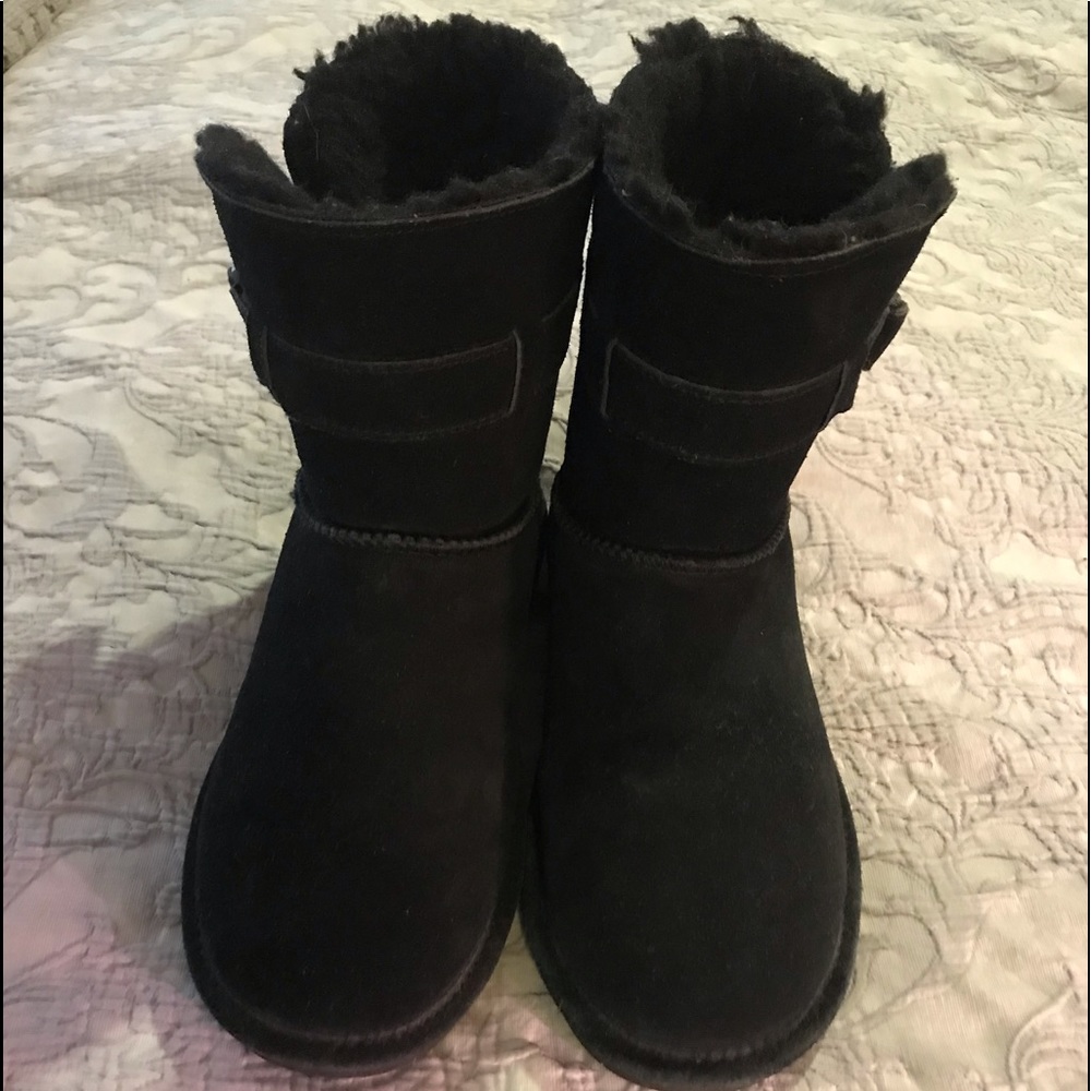 Sheepskin boots